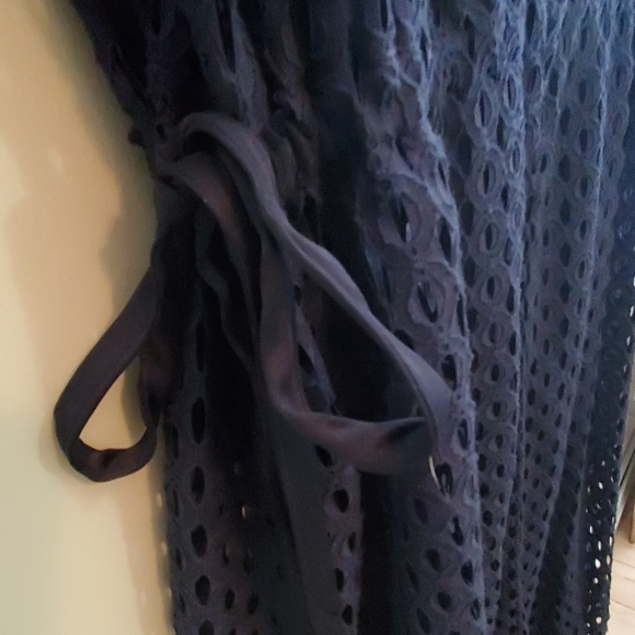 SOLD Chicos Sz 3 Shift Dress Navy Eyelet Side Ties - Picture 4 of 7